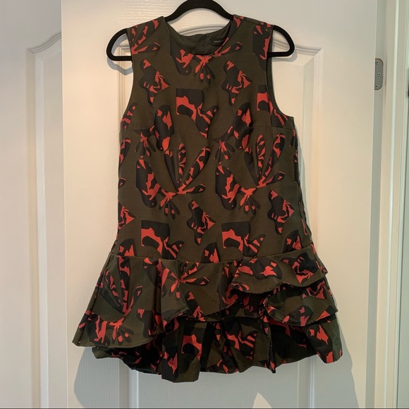 ⭐️ Banana Republic Pink and Green Jacquard Dress - Picture 2 of 6